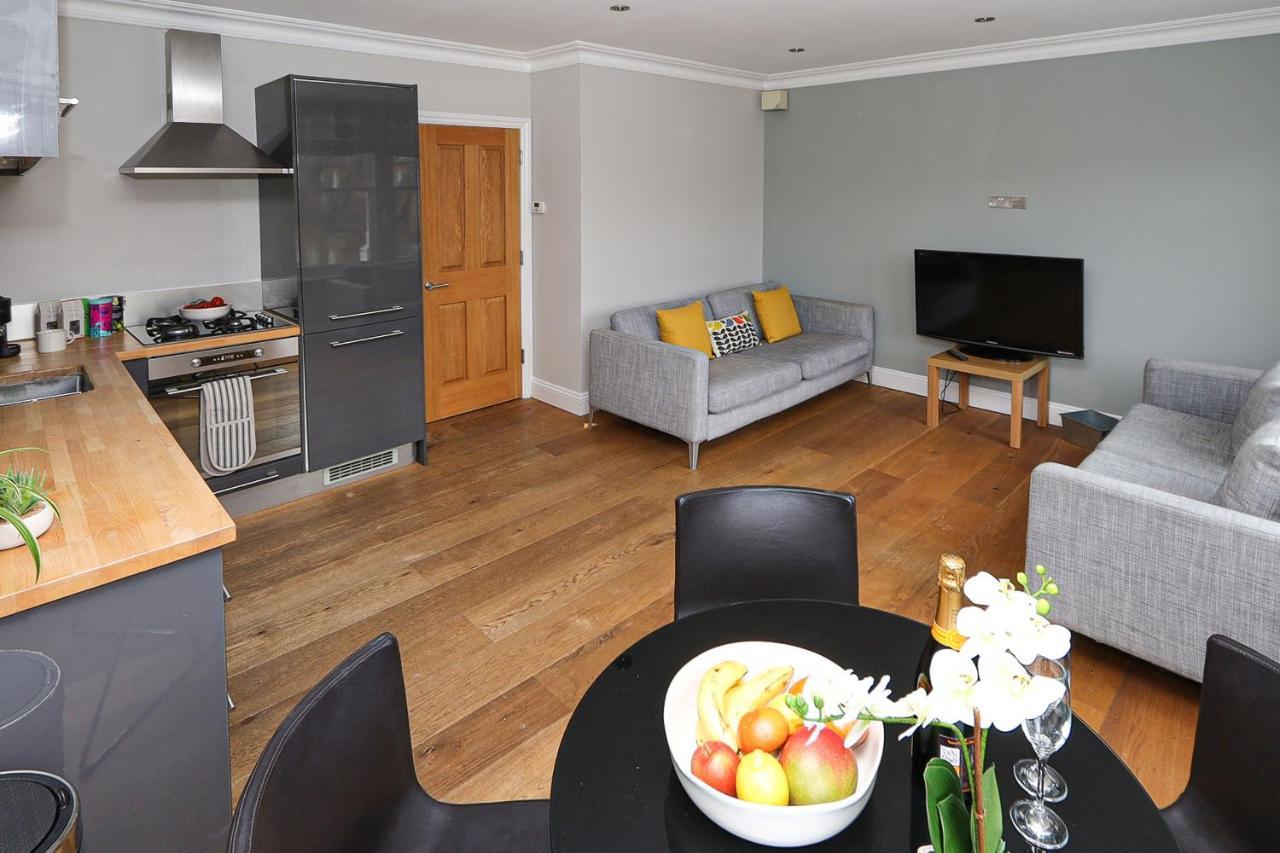 Apartament Bright And Modern 2 Bed Flat *