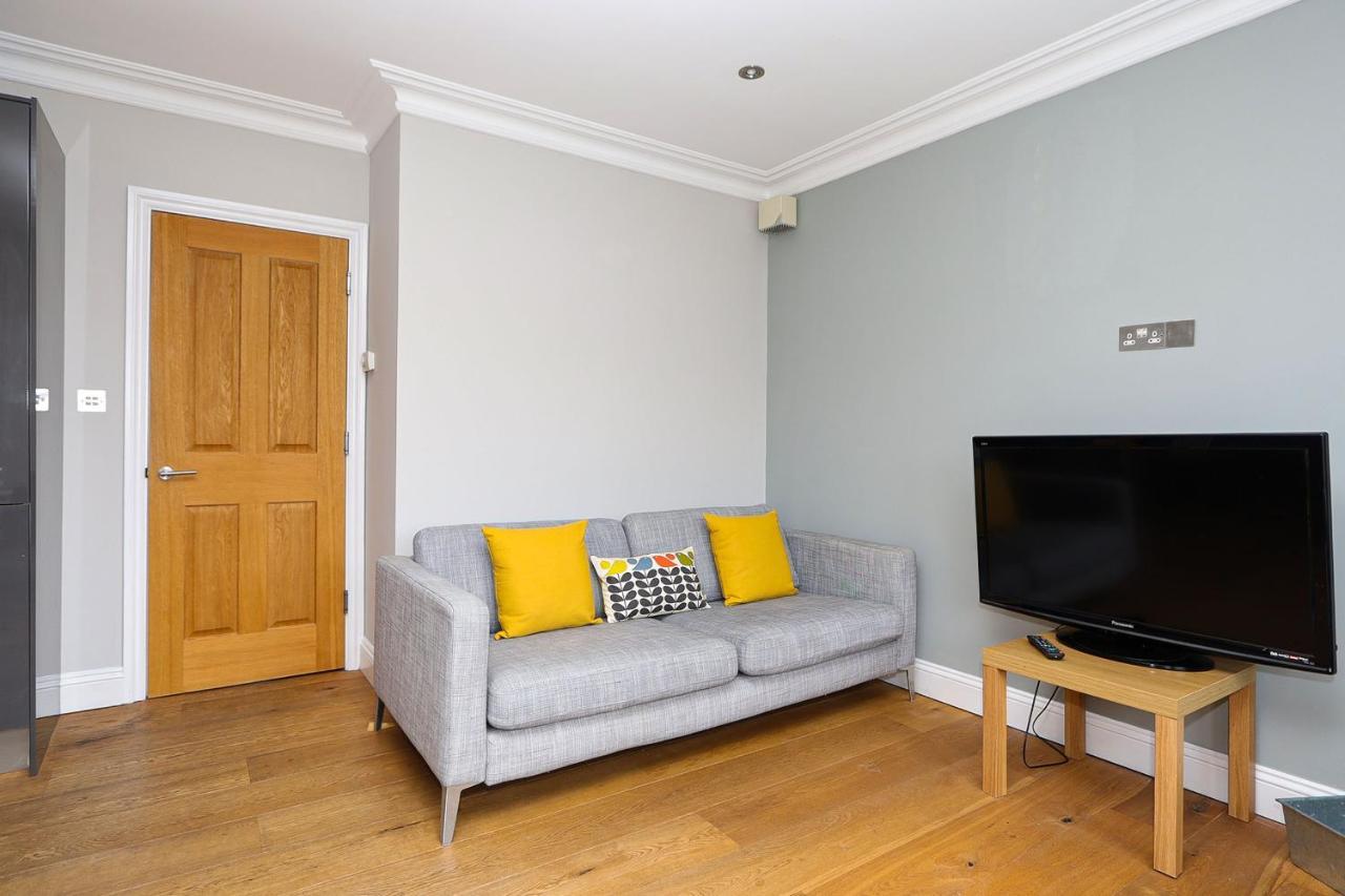 Bright And Modern 2 Bed Flat Apartament *