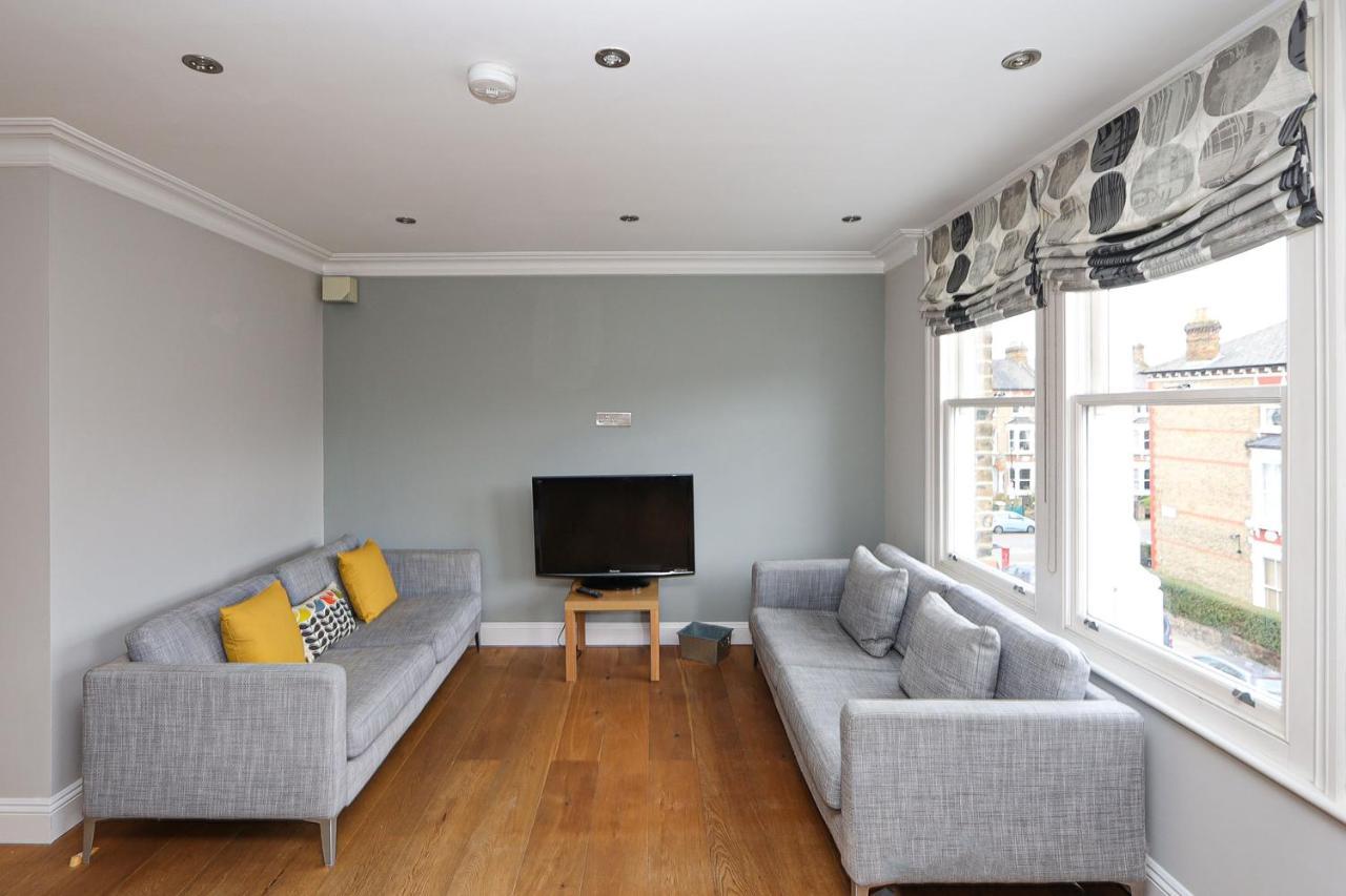 Bright And Modern 2 Bed Flat Apartament